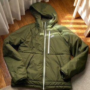 Nike puffer jacket